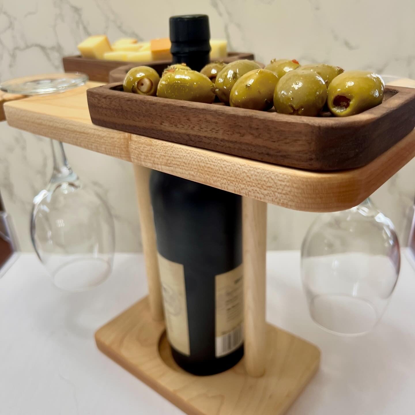 Wine Caddy & Charcuterie Tray